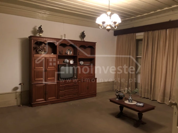 Moradia T6 para Venda em Alcains Foto 3