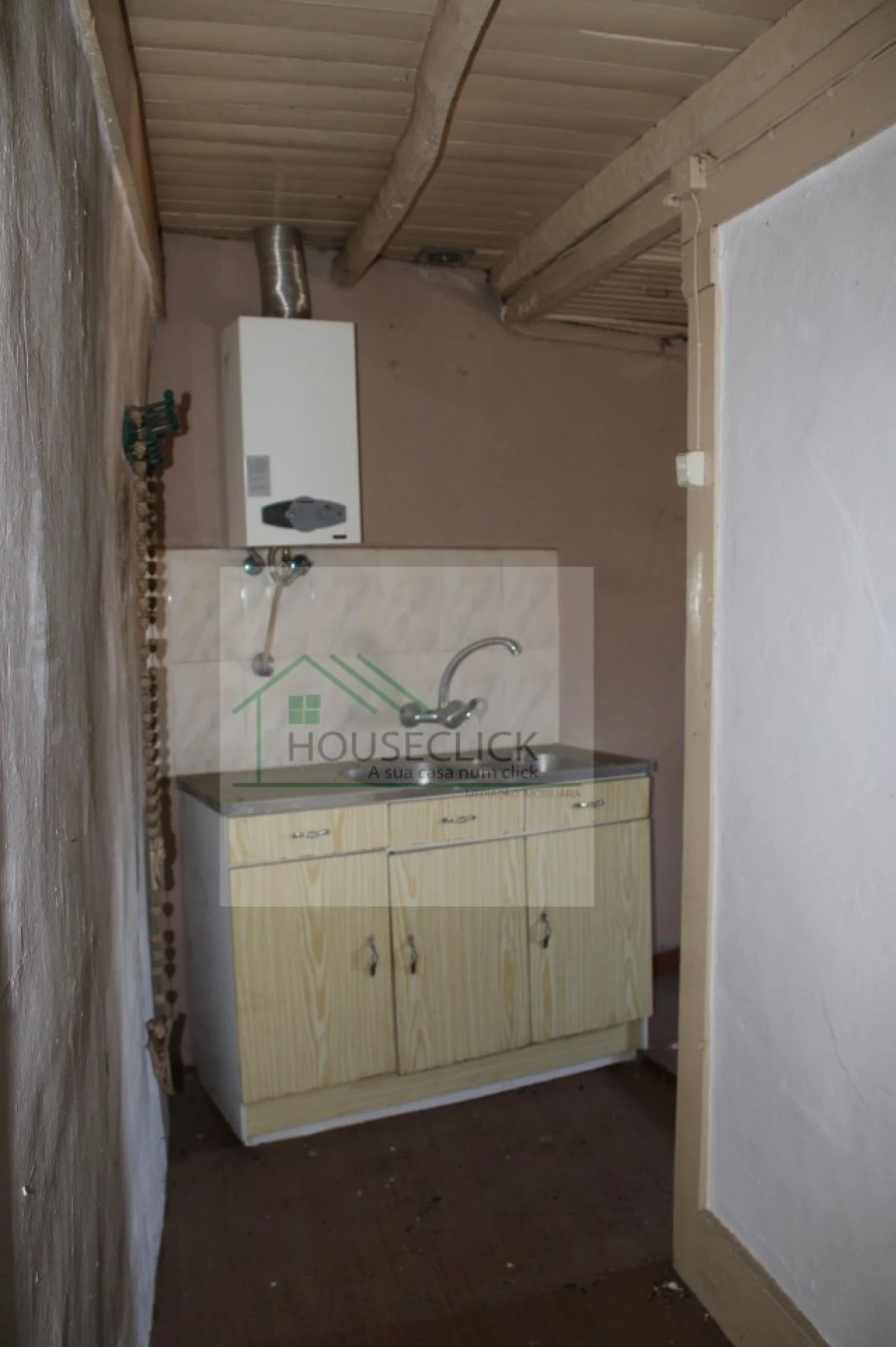 Moradia T3 para Venda em Caria Foto 18