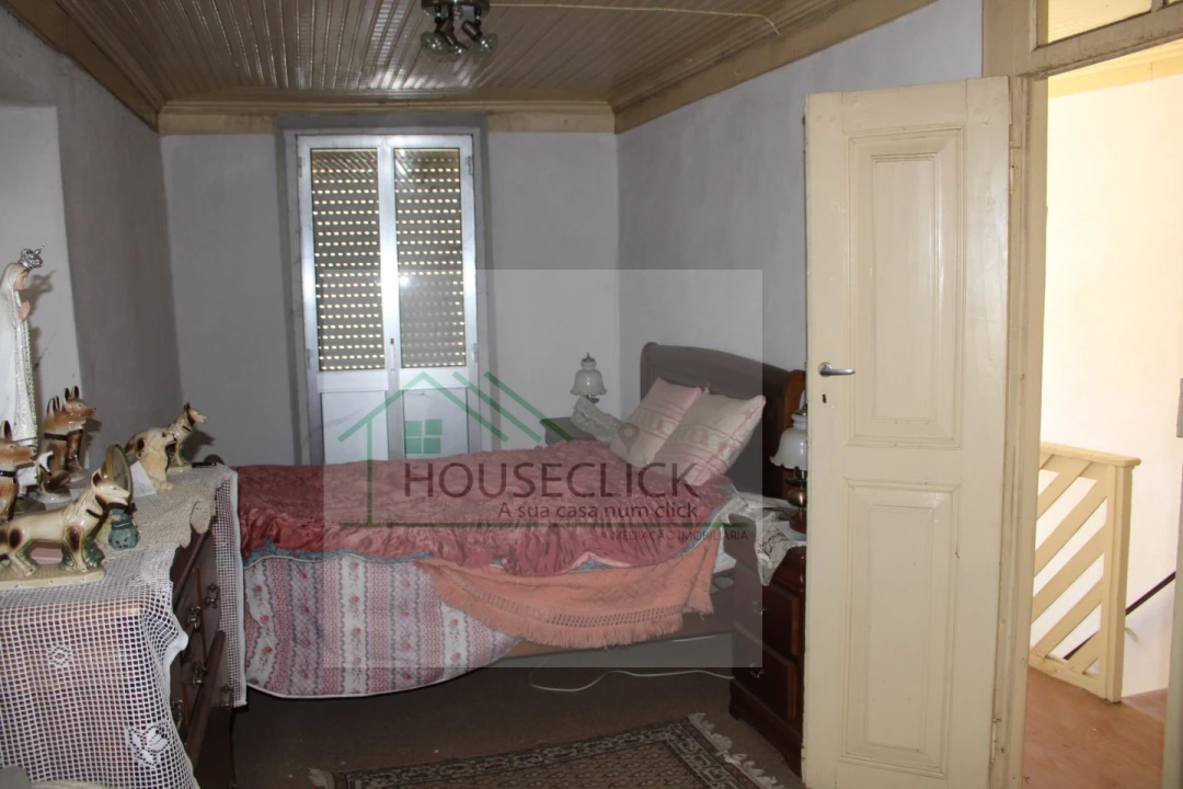 Moradia T3 para Venda em Caria Foto 13