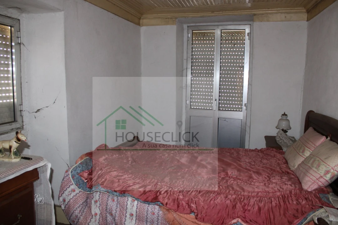 Moradia T3 para Venda em Caria Foto 15