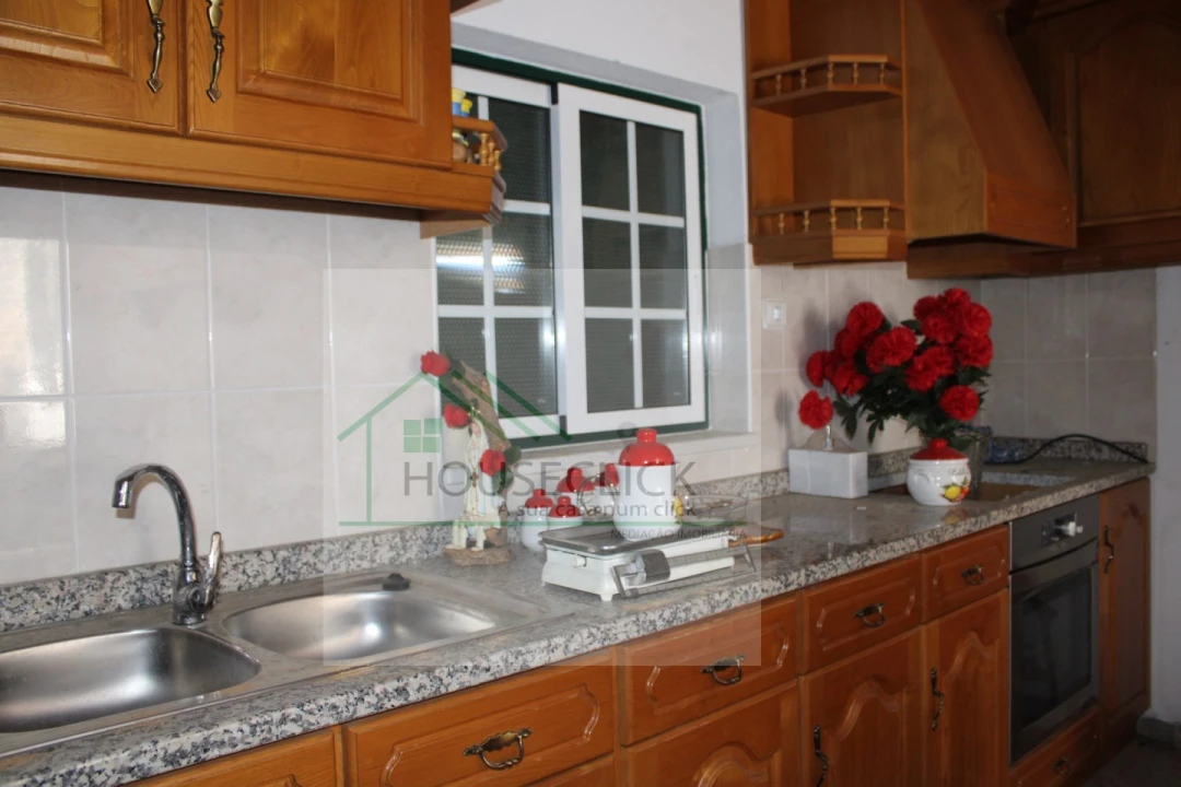 Moradia T3 para Venda em Caria Foto 4