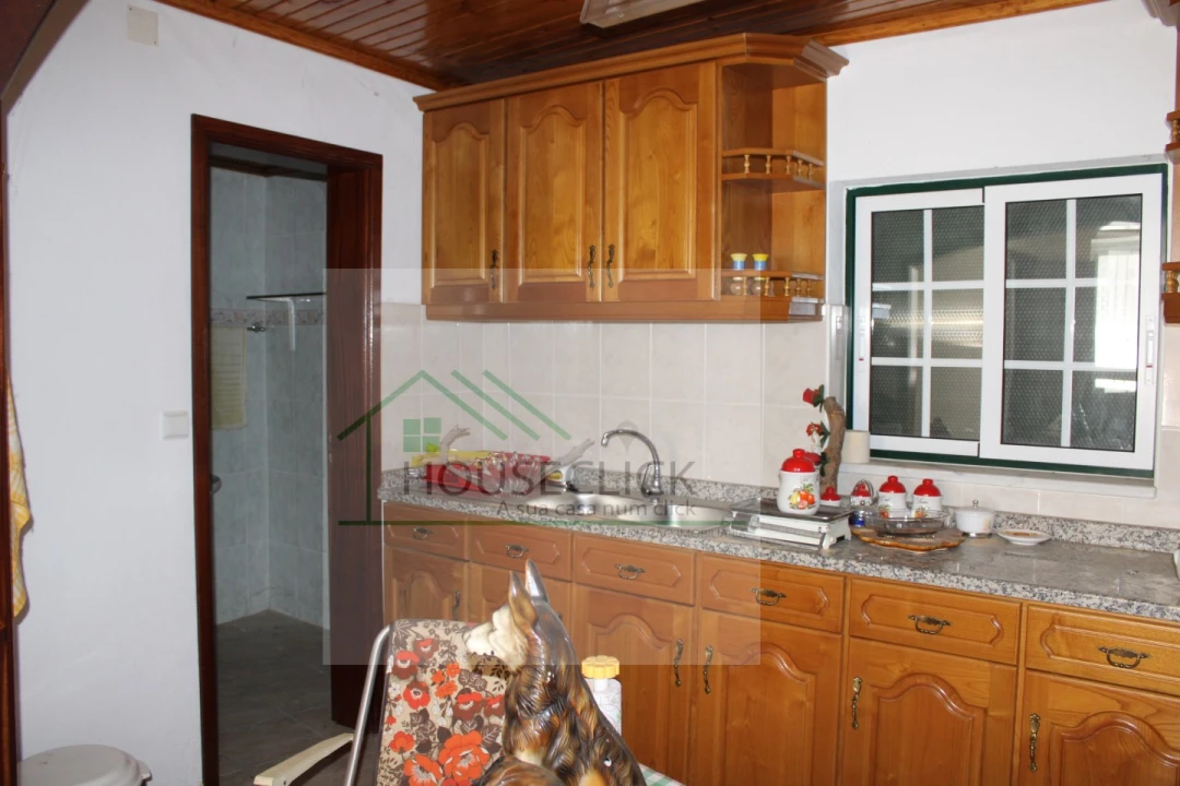 Moradia T3 para Venda em Caria Foto 5