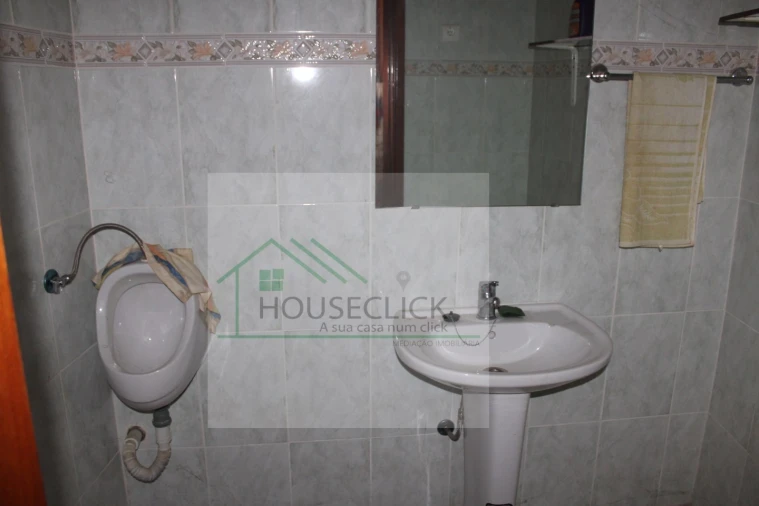 Moradia T3 para Venda em Caria Foto 7