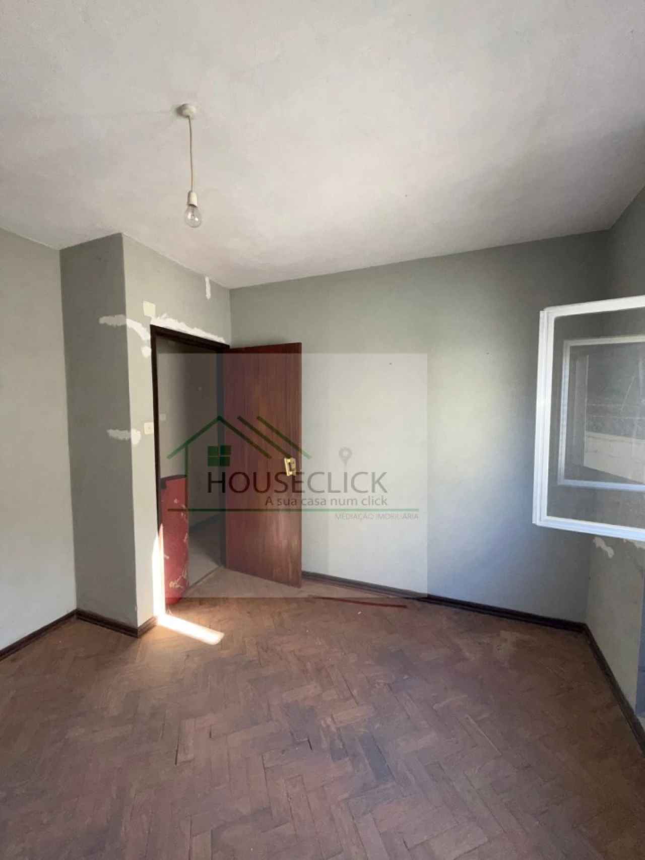 Moradia T3 para Venda em Casteleiro Foto 8