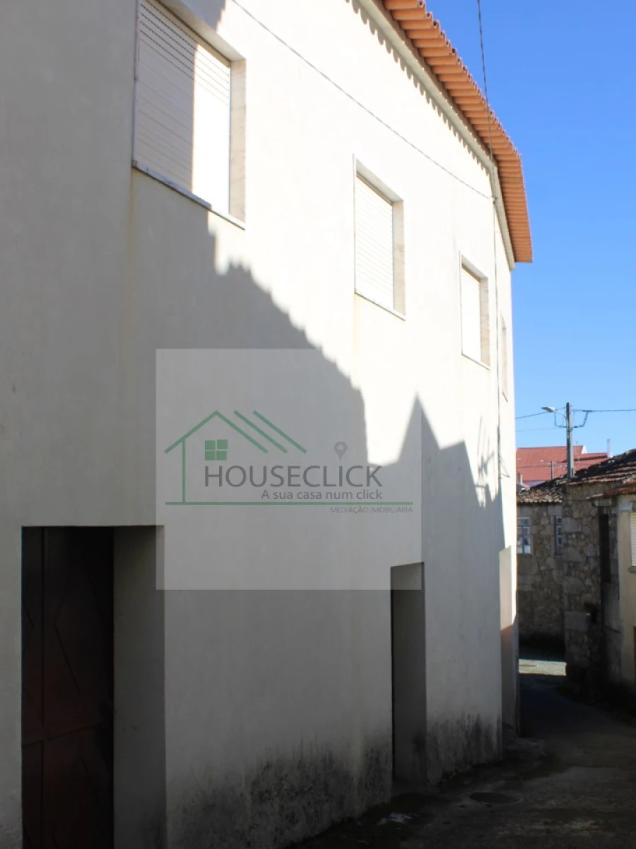 Moradia T3 para Venda em Casteleiro Foto 16