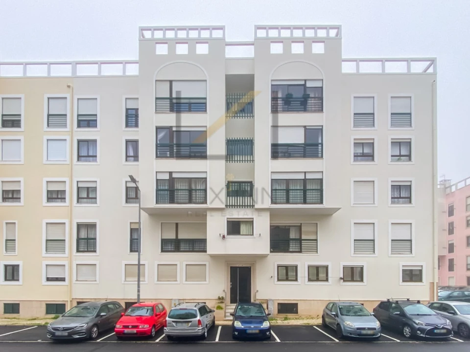 Apartamento T3 para Venda em Massamá e Monte Abraão Foto 2