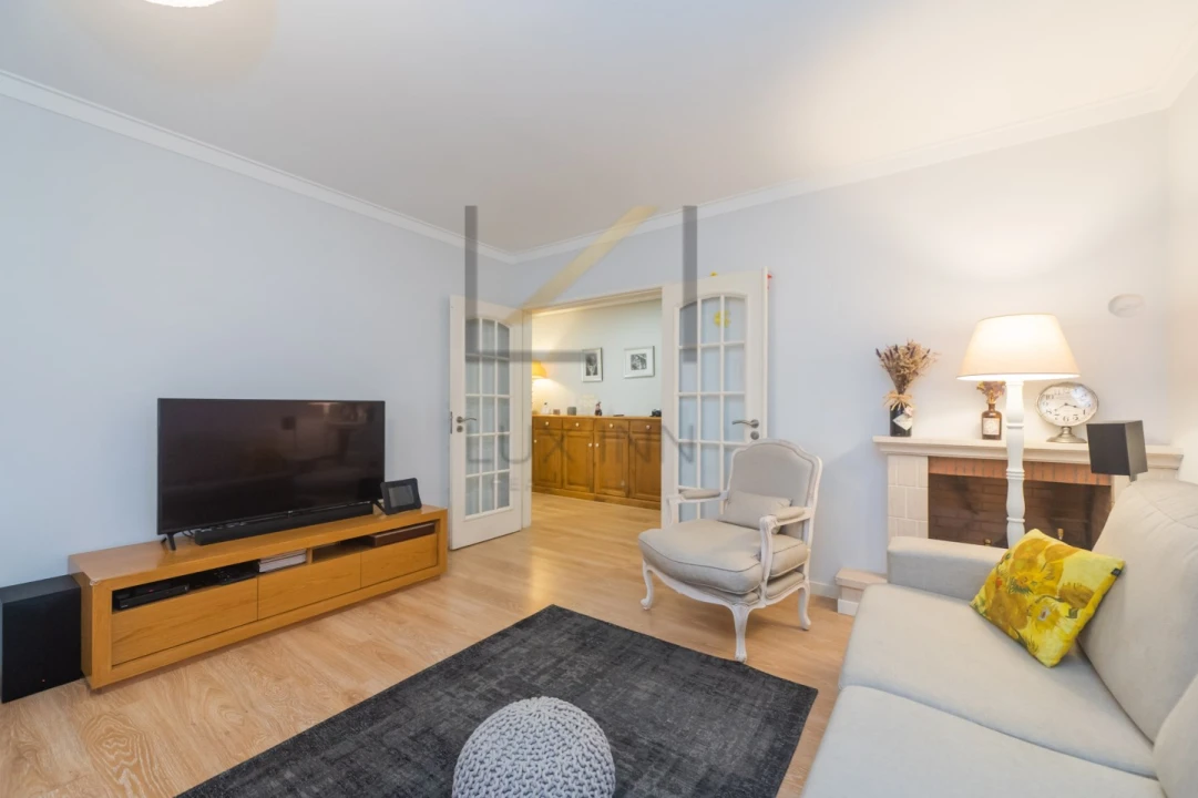 Apartamento T3 para Venda em Massamá e Monte Abraão Foto 8