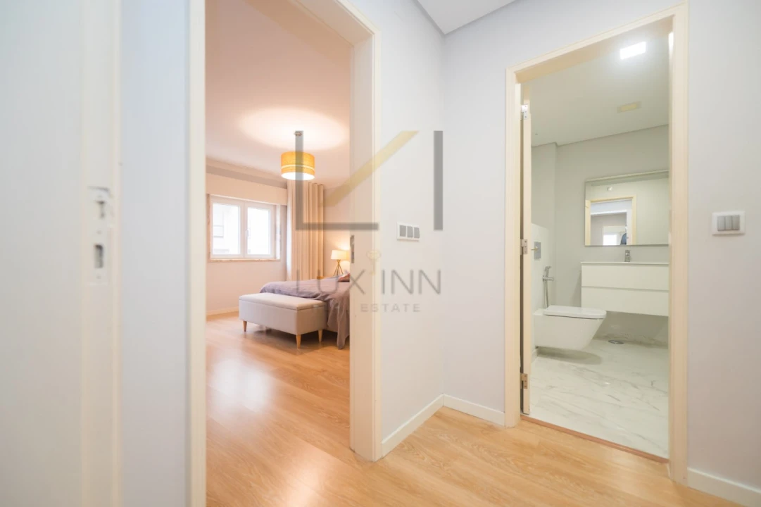 Apartamento T3 para Venda em Massamá e Monte Abraão Foto 16