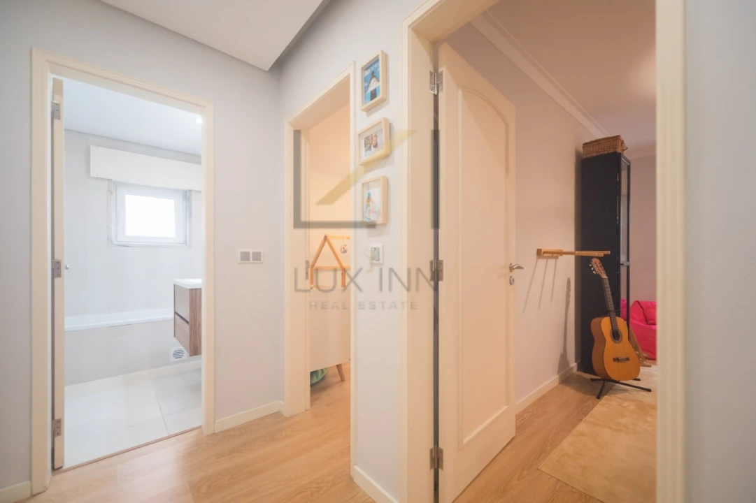 Apartamento T3 para Venda em Massamá e Monte Abraão Foto 24