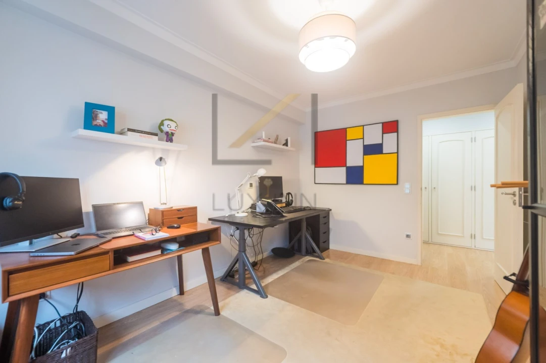 Apartamento T3 para Venda em Massamá e Monte Abraão Foto 27