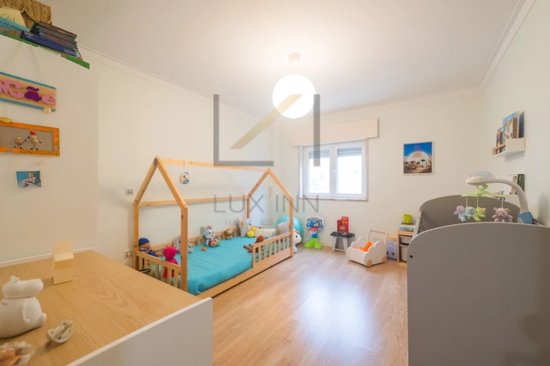 Apartamento T3 para Venda em Massamá e Monte Abraão Foto 28