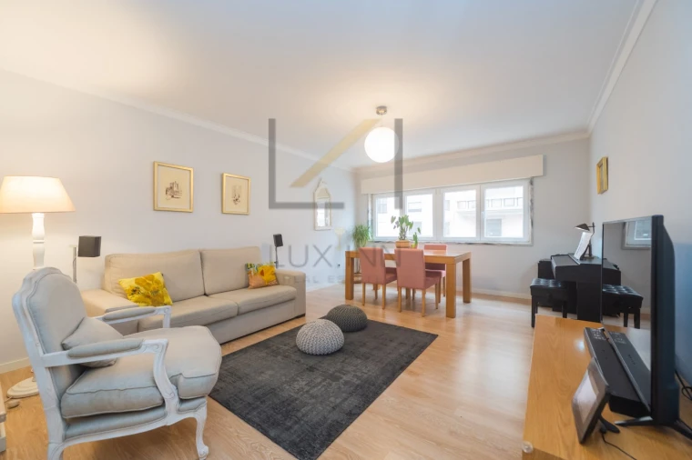 Apartamento T3 para Venda em Massamá e Monte Abraão Foto 7