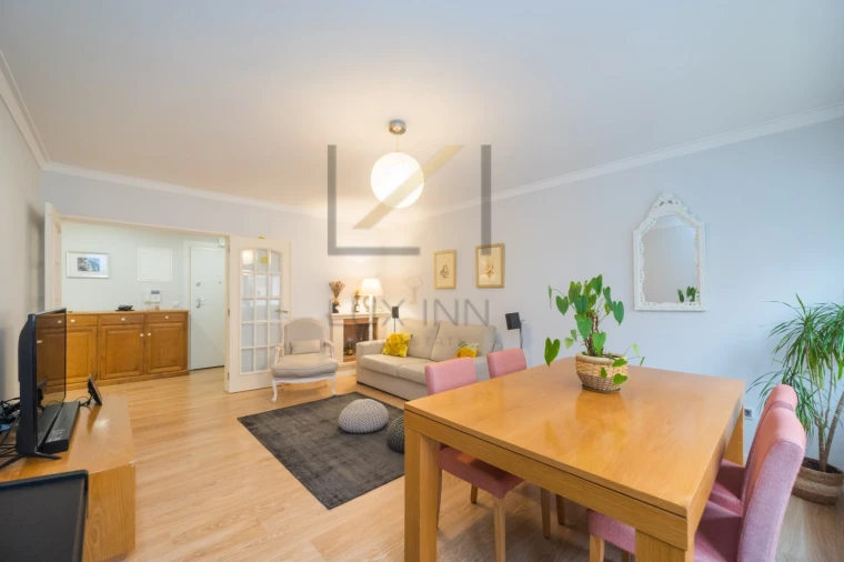 Apartamento T3 para Venda em Massamá e Monte Abraão Foto 10