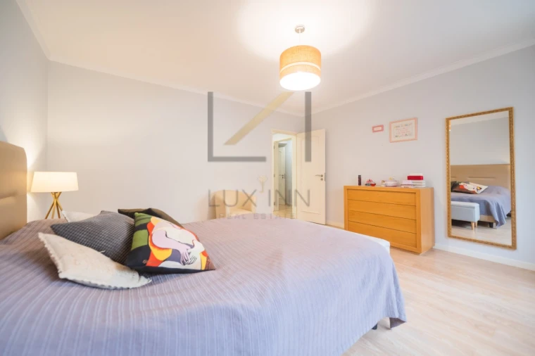 Apartamento T3 para Venda em Massamá e Monte Abraão Foto 19