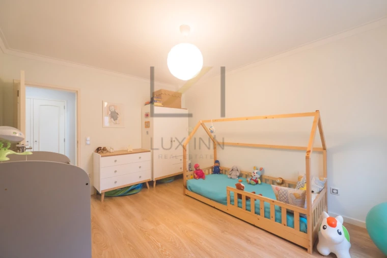 Apartamento T3 para Venda em Massamá e Monte Abraão Foto 29