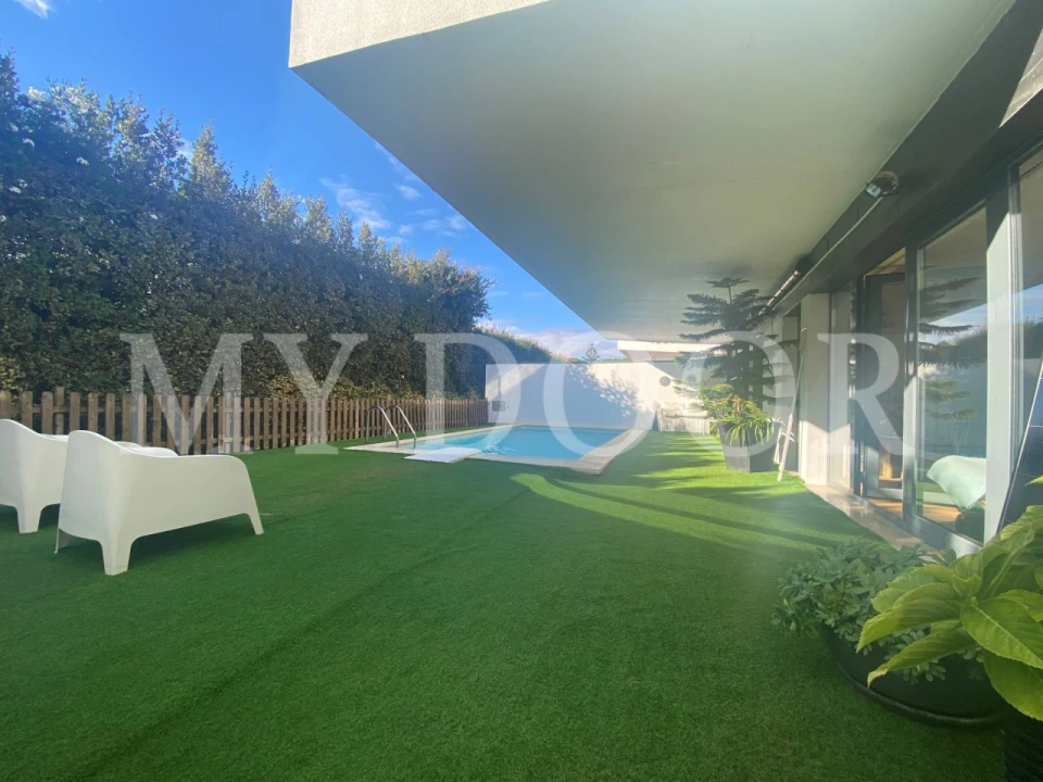 Moradia T4 para Venda em Santo Antão e São Julião do Tojal Foto 2