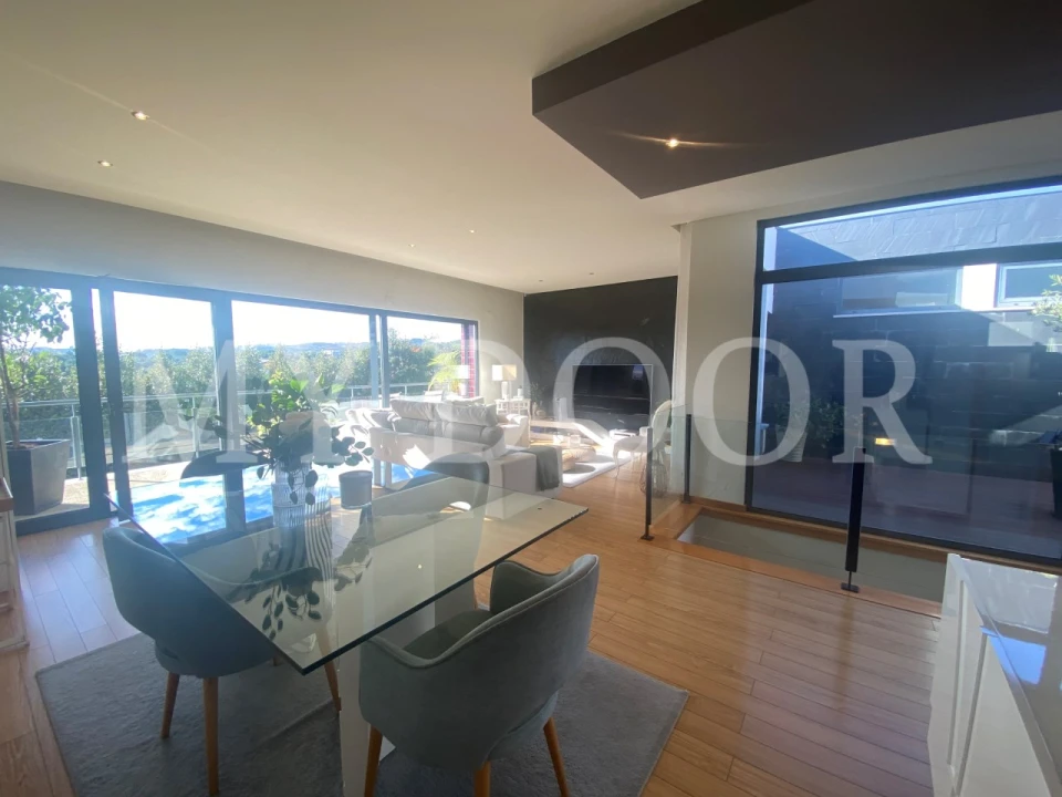 Moradia T4 para Venda em Santo Antão e São Julião do Tojal Foto 9