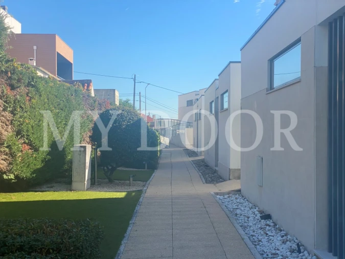 Moradia T4 para Venda em Santo Antão e São Julião do Tojal Foto 77