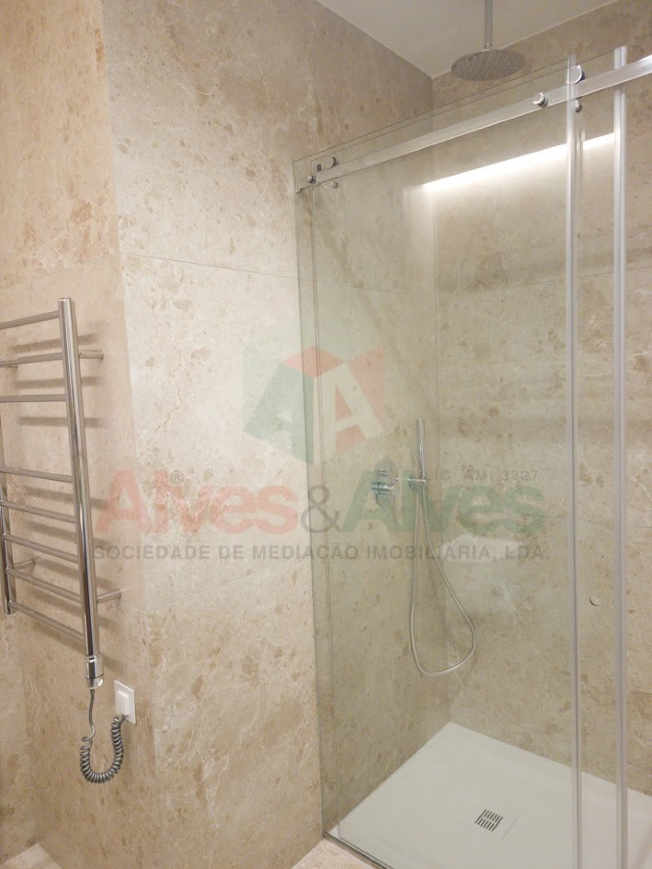 Apartamento T2 para Venda em Cidade da Maia Foto 16