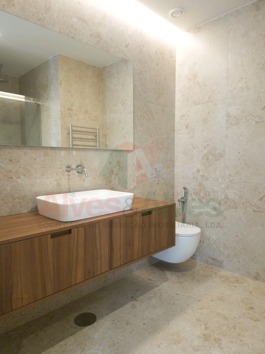 Apartamento T2 para Venda em Cidade da Maia Foto 15