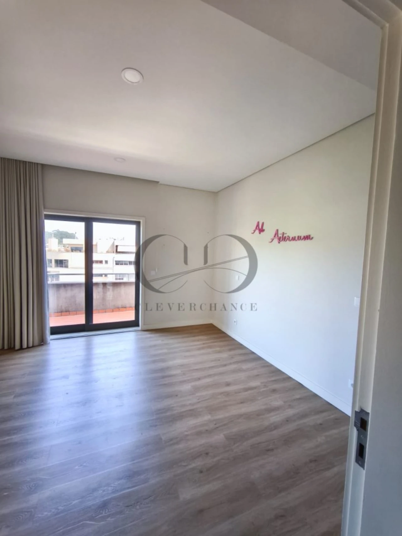 Apartamento T4 para Venda em Pedroso e Seixezelo Foto 10