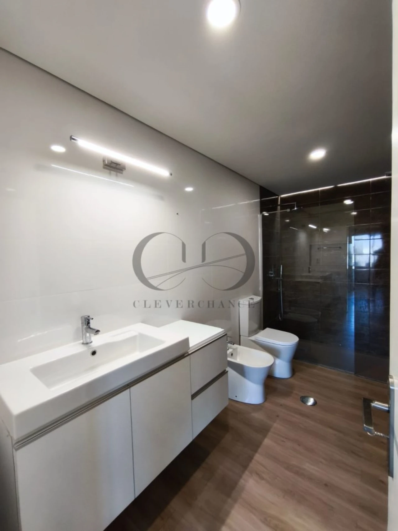 Apartamento T4 para Venda em Pedroso e Seixezelo Foto 29