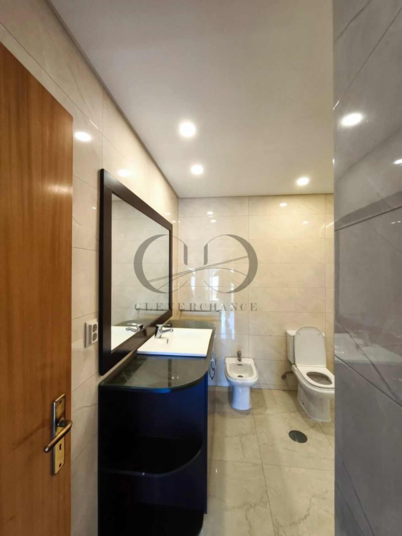 Apartamento T4 para Venda em Pedroso e Seixezelo Foto 33