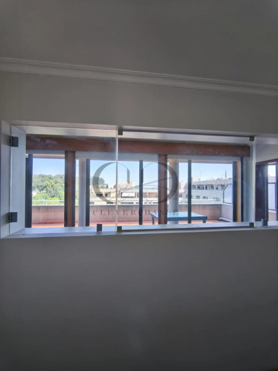 Apartamento T4 para Venda em Pedroso e Seixezelo Foto 30