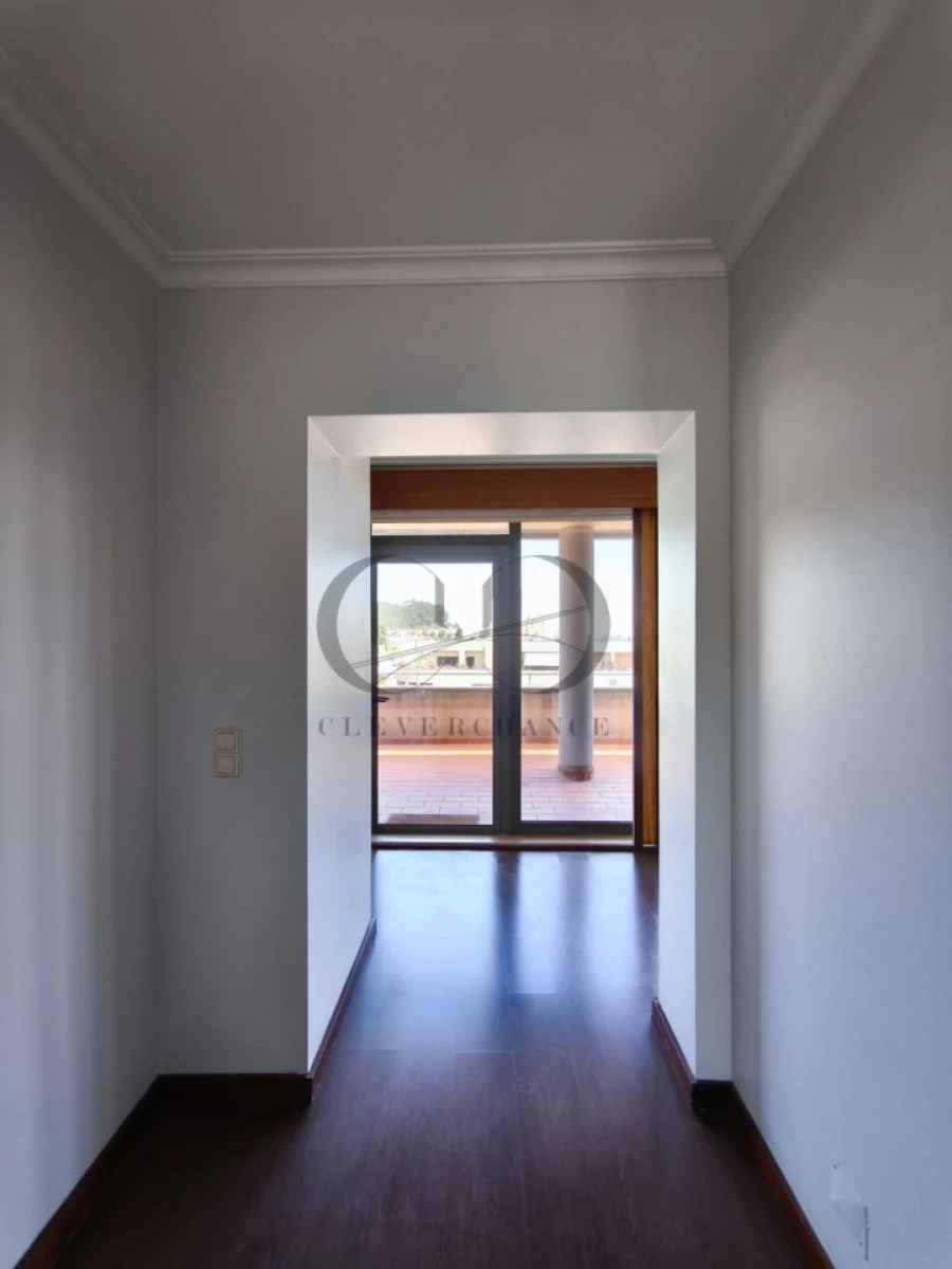 Apartamento T4 para Venda em Pedroso e Seixezelo Foto 31
