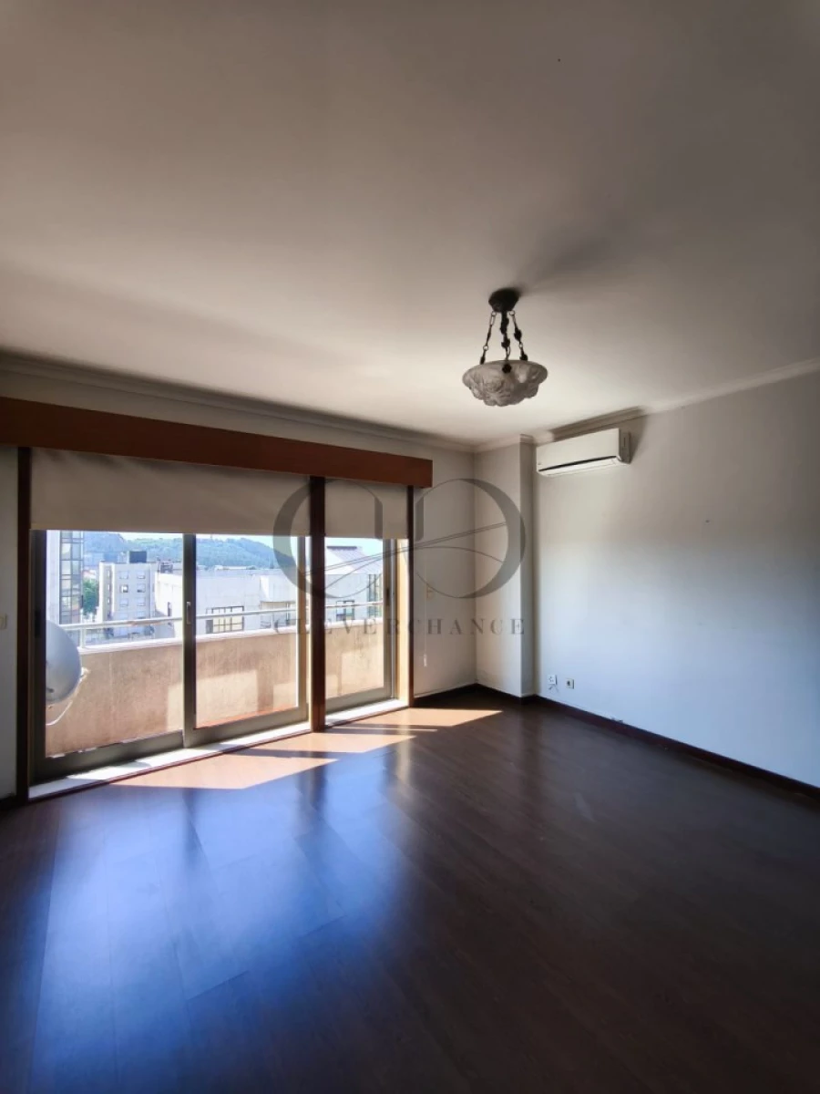 Apartamento T4 para Venda em Pedroso e Seixezelo Foto 35