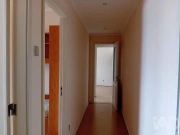 Apartamento T2 para Arrendamento em Lordelo do Ouro e Massarelos