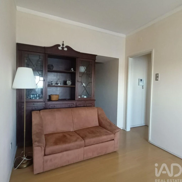 Apartamento T2 para Arrendamento em Lordelo do Ouro e Massarelos Foto 13