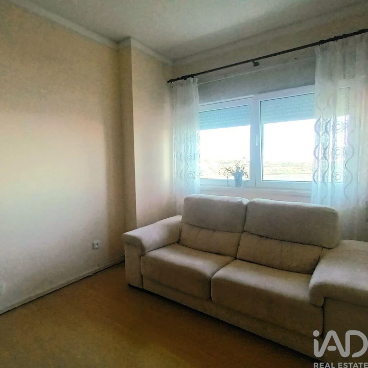Apartamento T2 para Arrendamento em Lordelo do Ouro e Massarelos Foto 11