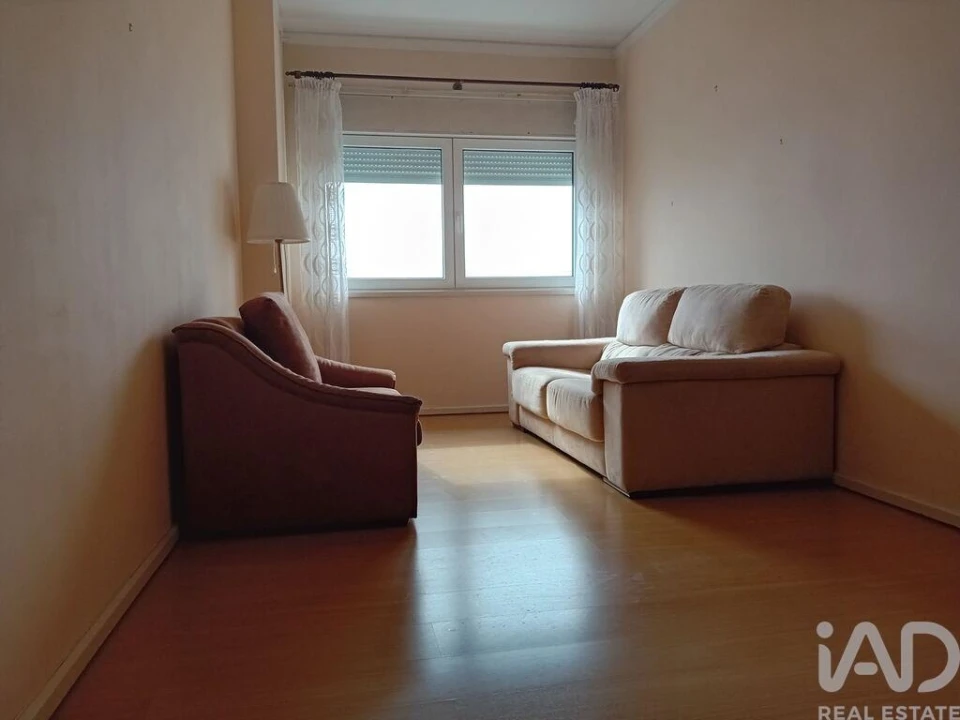 Apartamento T2 para Arrendamento em Lordelo do Ouro e Massarelos Foto 17