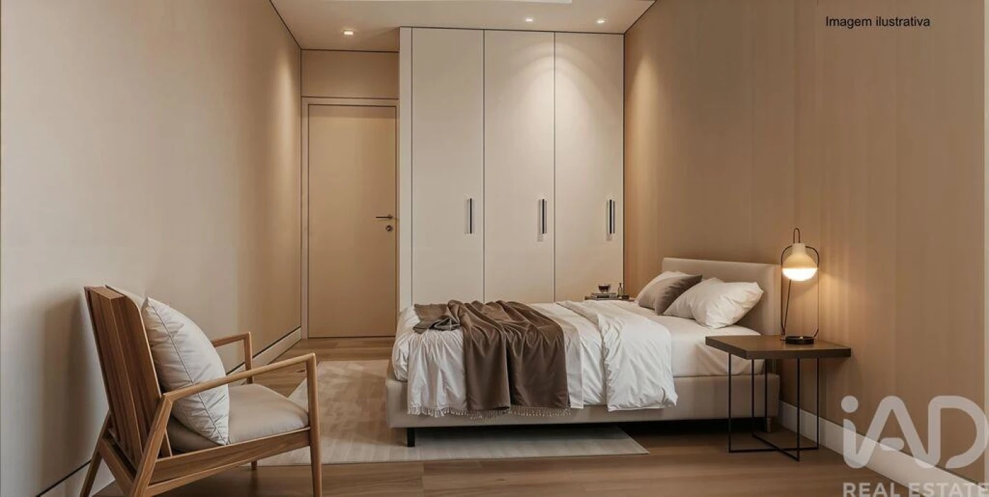 Apartamento T2 para Venda em Corroios Foto 4