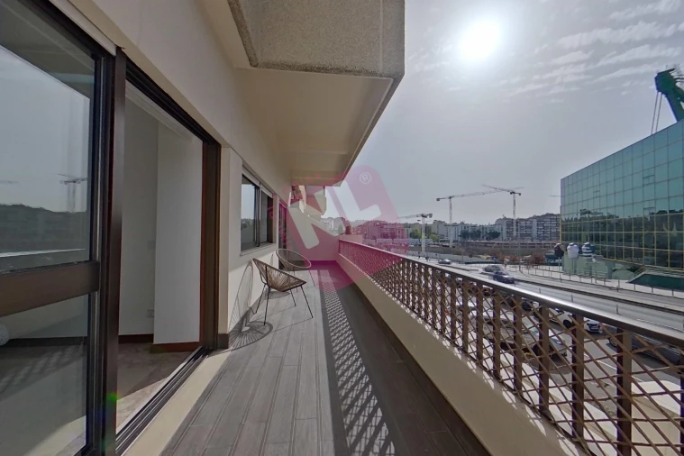 Apartamento T1 para Arrendamento em Lumiar Foto 11