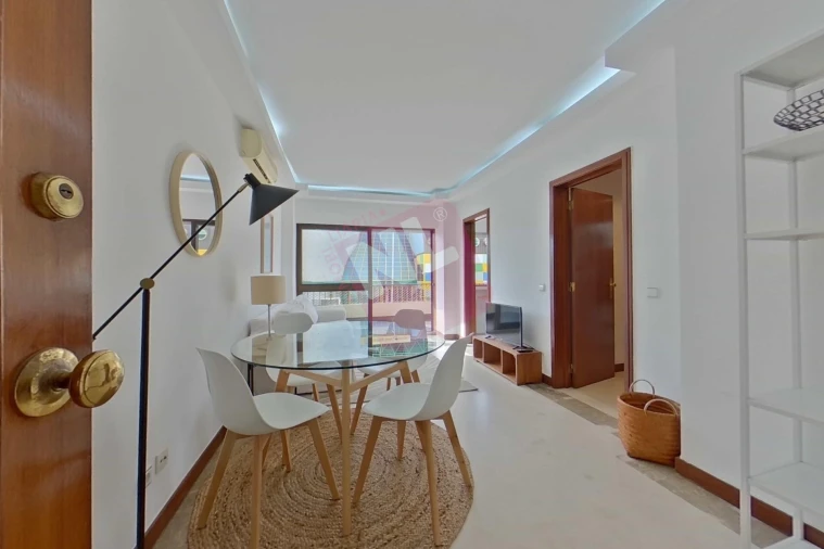 Apartamento T1 para Arrendamento em Lumiar Foto 2