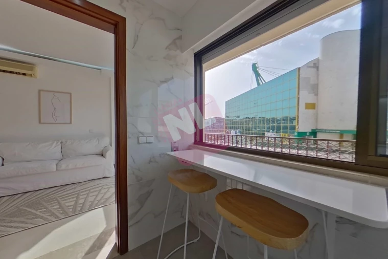 Apartamento T1 para Arrendamento em Lumiar Foto 8