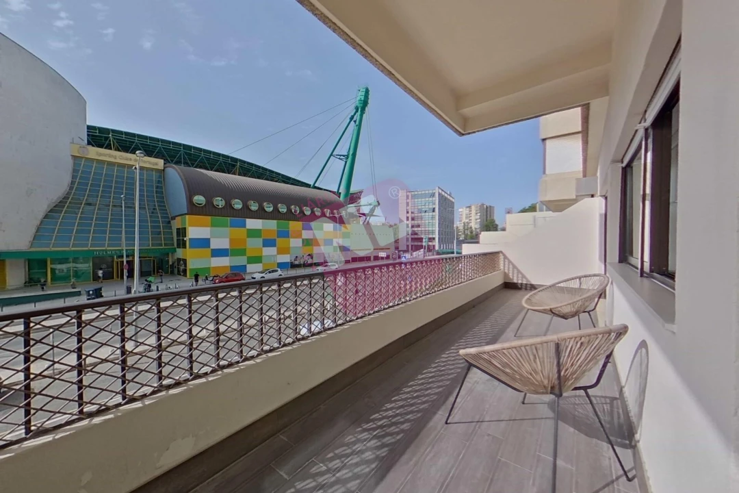 Apartamento T1 para Arrendamento em Lumiar Foto 10