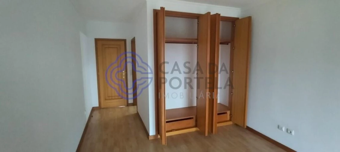 Apartamento T3 para Venda em Canelas Foto 14