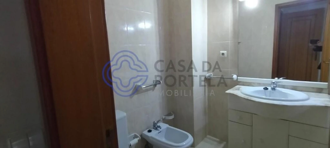 Apartamento T3 para Venda em Canelas Foto 10