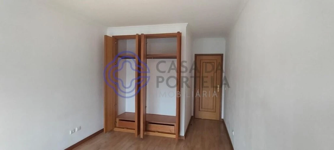 Apartamento T3 para Venda em Canelas Foto 8