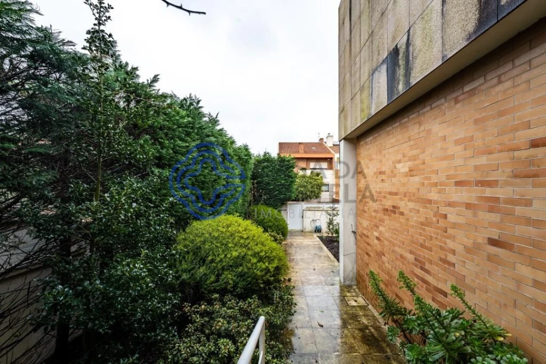 Moradia T4 para Venda em São Mamede de Infesta e Senhora da Hora Foto 4