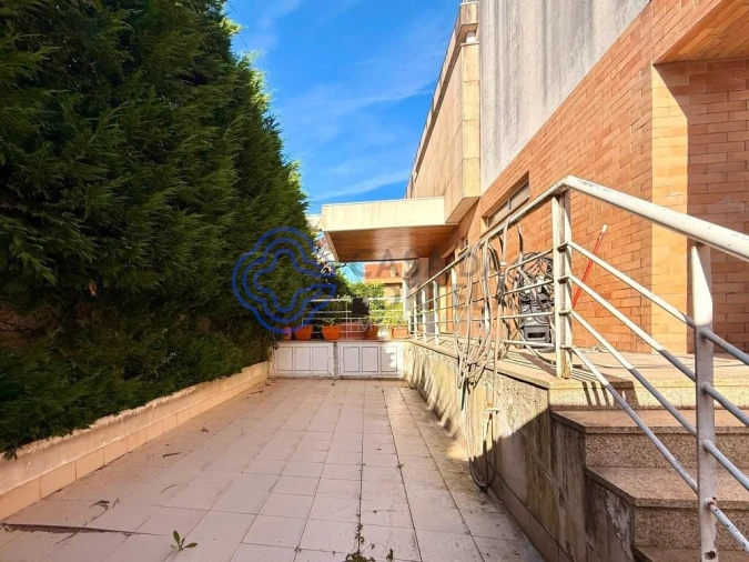 Moradia T4 para Venda em São Mamede de Infesta e Senhora da Hora Foto 4