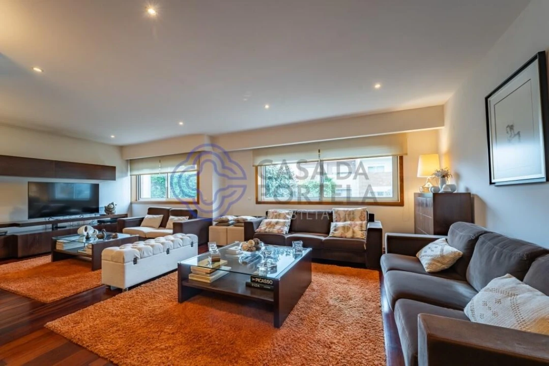 Moradia T4 para Venda em São Mamede de Infesta e Senhora da Hora Foto 10