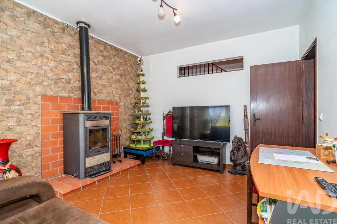 Moradia T4 para Venda em Marinha das Ondas Foto 23