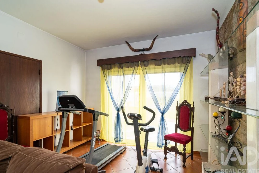 Moradia T4 para Venda em Marinha das Ondas Foto 24