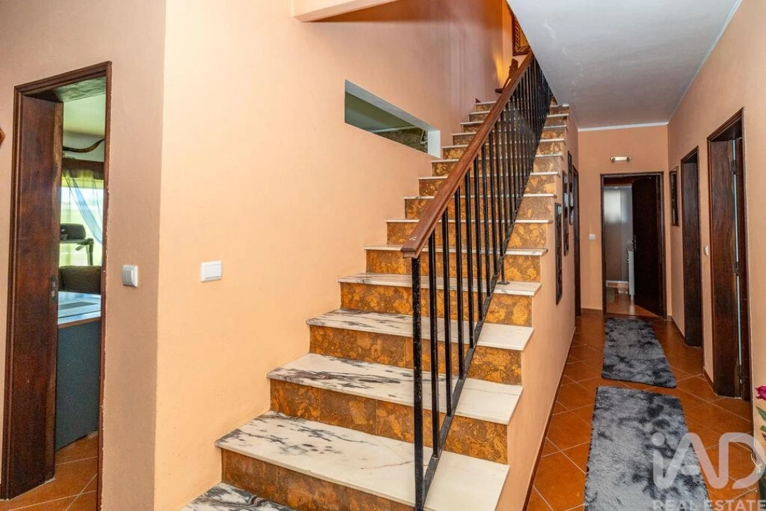 Moradia T4 para Venda em Marinha das Ondas Foto 21