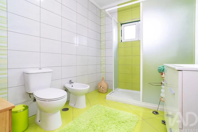 Moradia T4 para Venda em Marinha das Ondas Foto 35