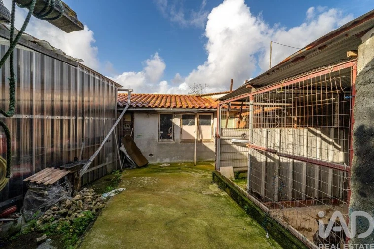 Moradia T4 para Venda em Marinha das Ondas Foto 2